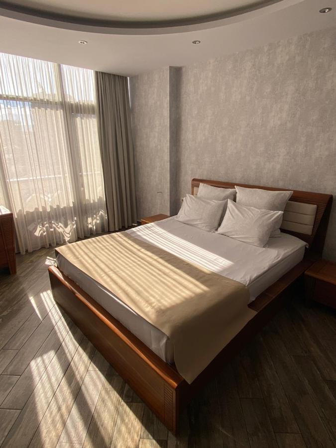 Hotel Light Palace Батумі Екстер'єр фото