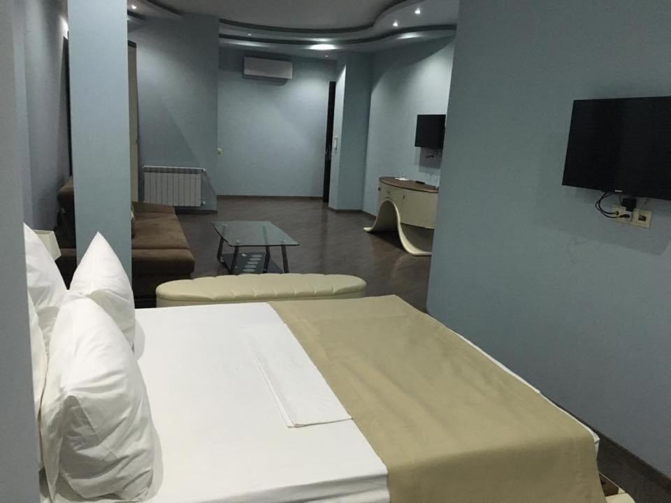 Hotel Light Palace Батумі Екстер'єр фото