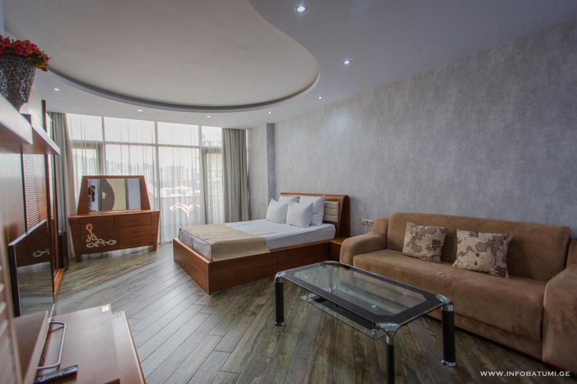 Hotel Light Palace Батумі Екстер'єр фото