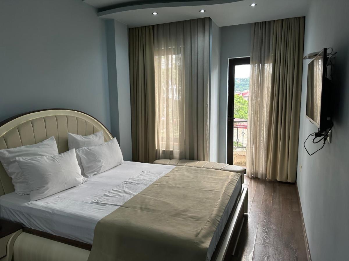 Hotel Light Palace Батумі Екстер'єр фото